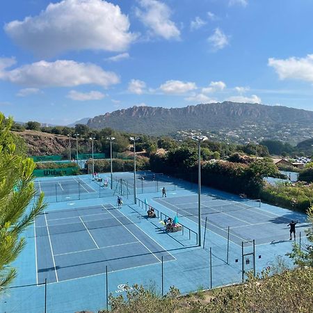 Agay Cap Esterel Village Allee Fleurs - F2 Clim Vue Golf Et Mer - Grande Terrasse Plein Sud Saint-Raphael  Exterior photo
