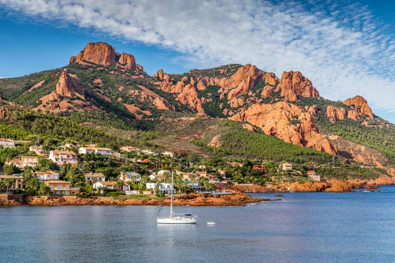 Agay Cap Esterel Village Allee Fleurs - F2 Clim Vue Golf Et Mer - Grande Terrasse Plein Sud Saint-Raphael  Exterior photo