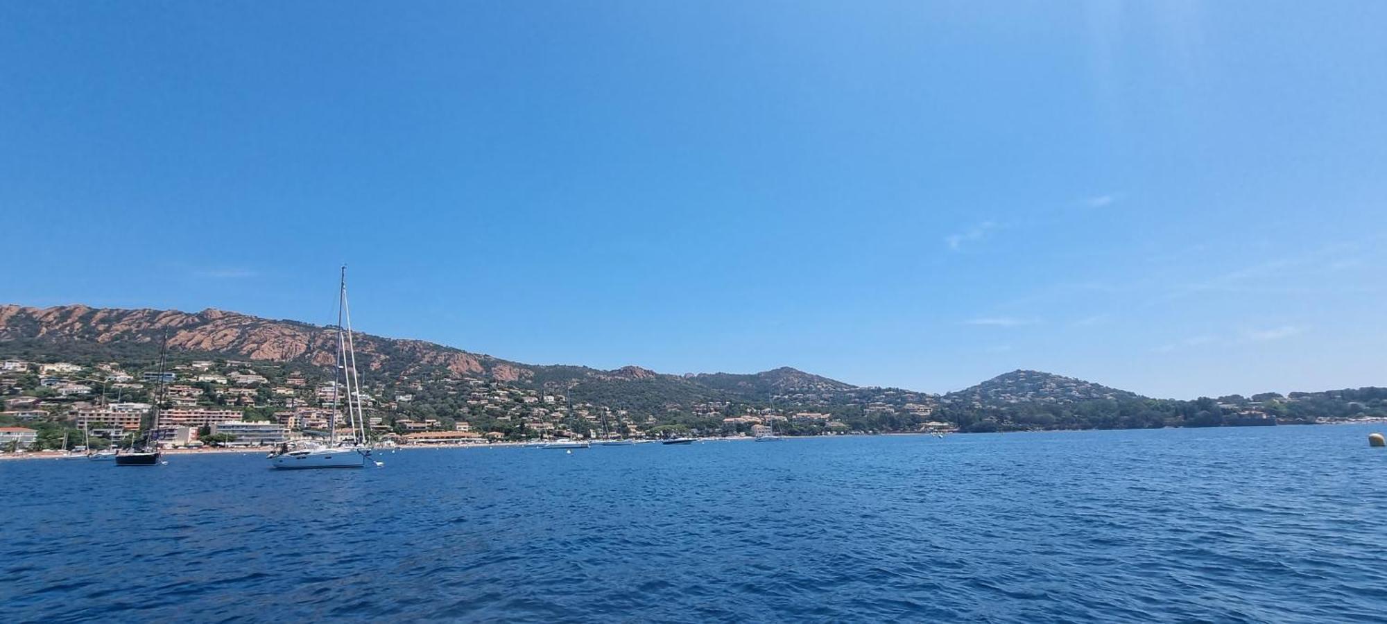 Agay Cap Esterel Village Allee Fleurs - F2 Clim Vue Golf Et Mer - Grande Terrasse Plein Sud Saint-Raphael  Exterior photo