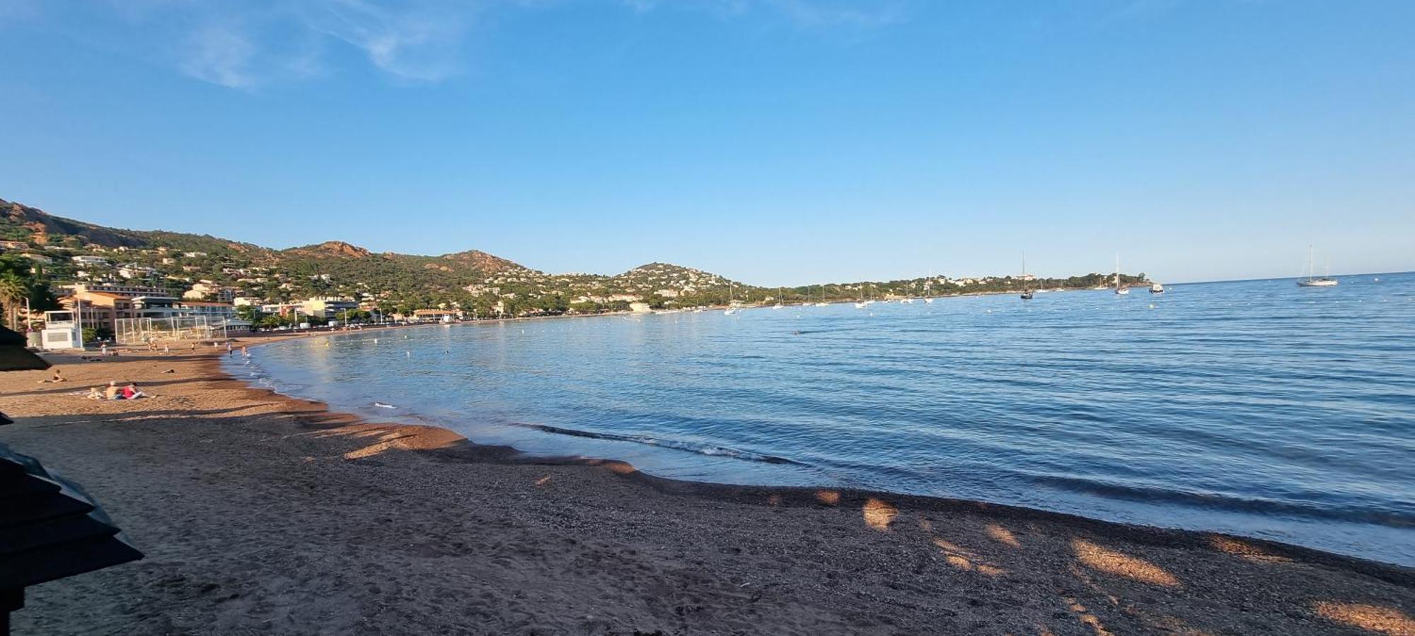 Agay Cap Esterel Village Allee Fleurs - F2 Clim Vue Golf Et Mer - Grande Terrasse Plein Sud Saint-Raphael  Exterior photo