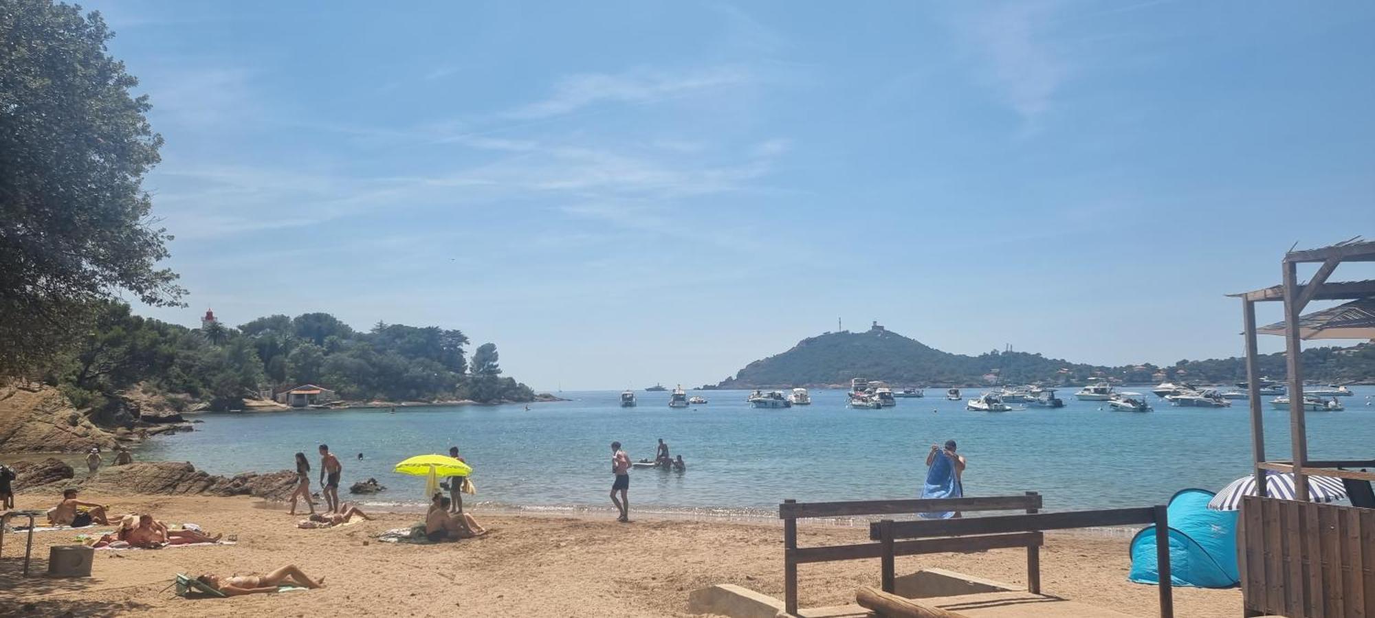 Agay Cap Esterel Village Allee Fleurs - F2 Clim Vue Golf Et Mer - Grande Terrasse Plein Sud Saint-Raphael  Exterior photo