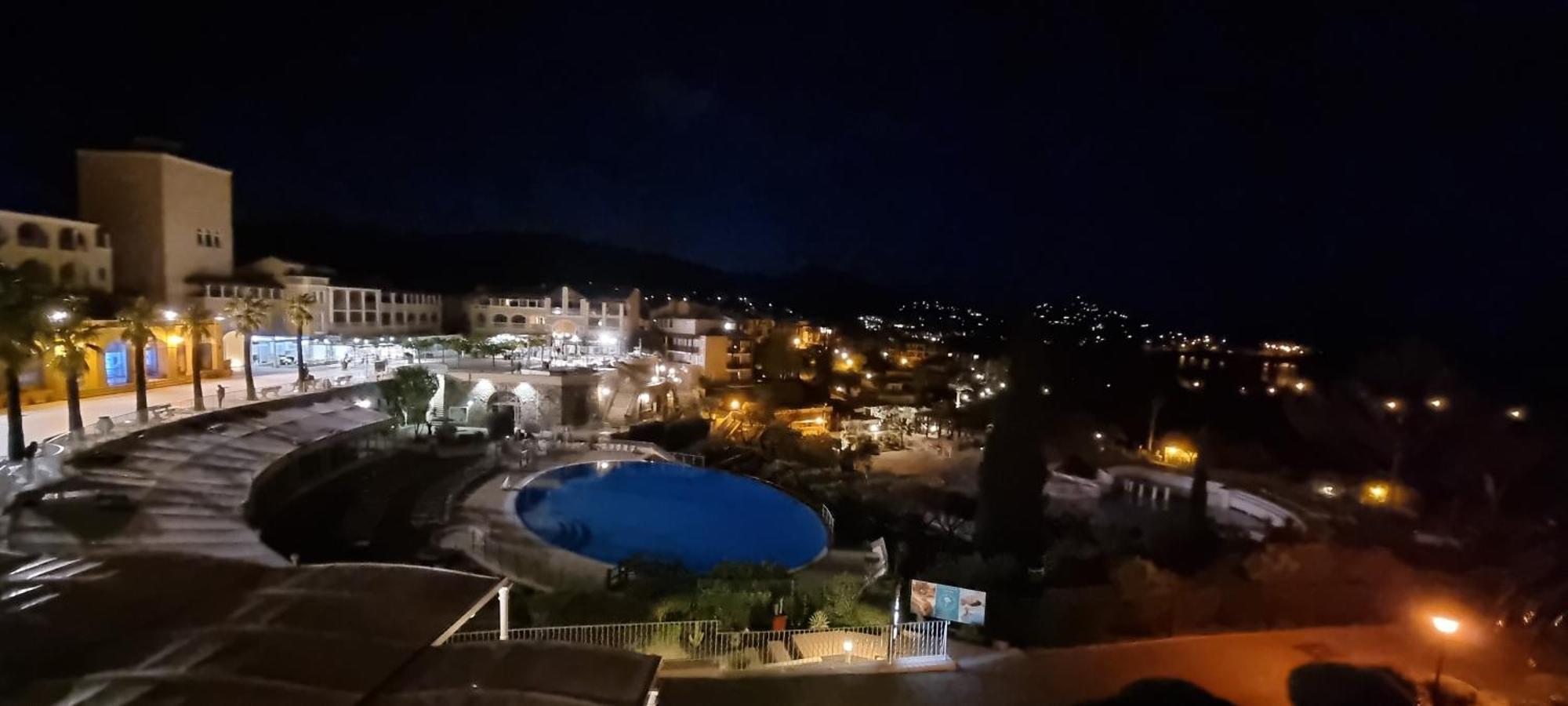 Agay Cap Esterel Village Allee Fleurs - F2 Clim Vue Golf Et Mer - Grande Terrasse Plein Sud Saint-Raphael  Exterior photo